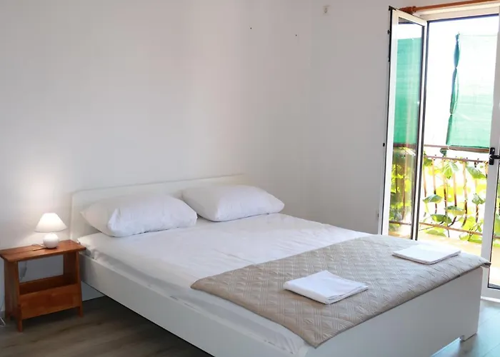 Olive Apartments 3